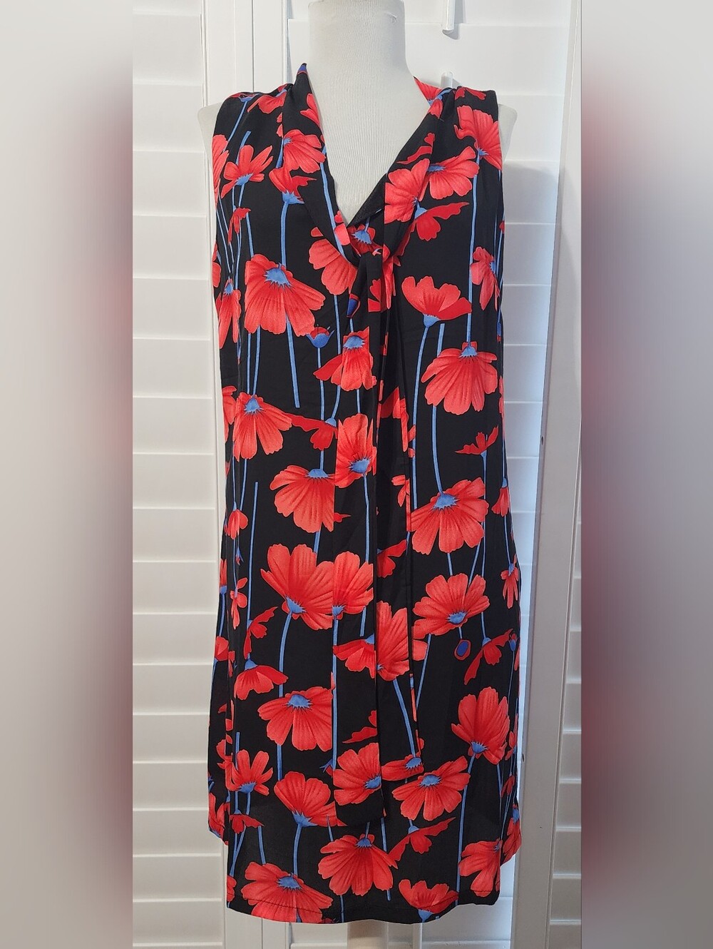 Sweet Miss Womens Medium Dress Vibrant Red Floral Pattern, Tie Neck Style